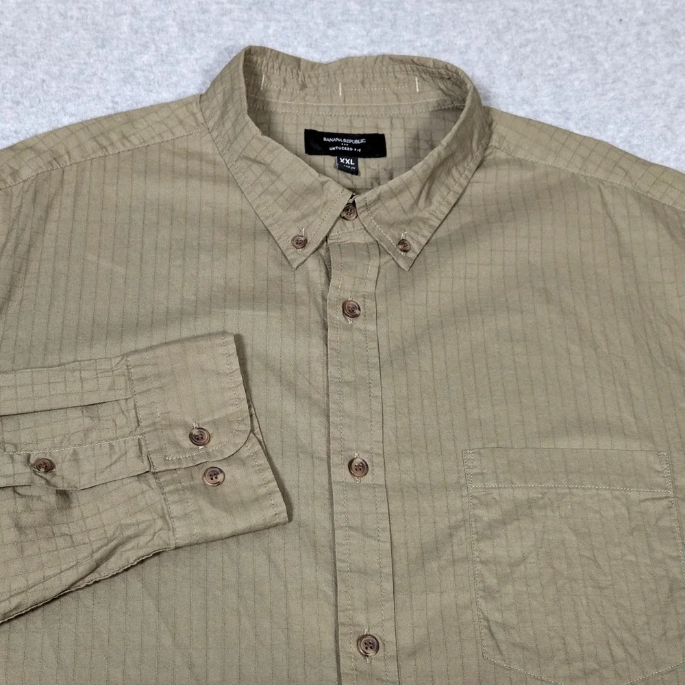 Banana Republic Untucked Fit Summer Button Down Shirt Mens 2XL XXL Long Sleeve